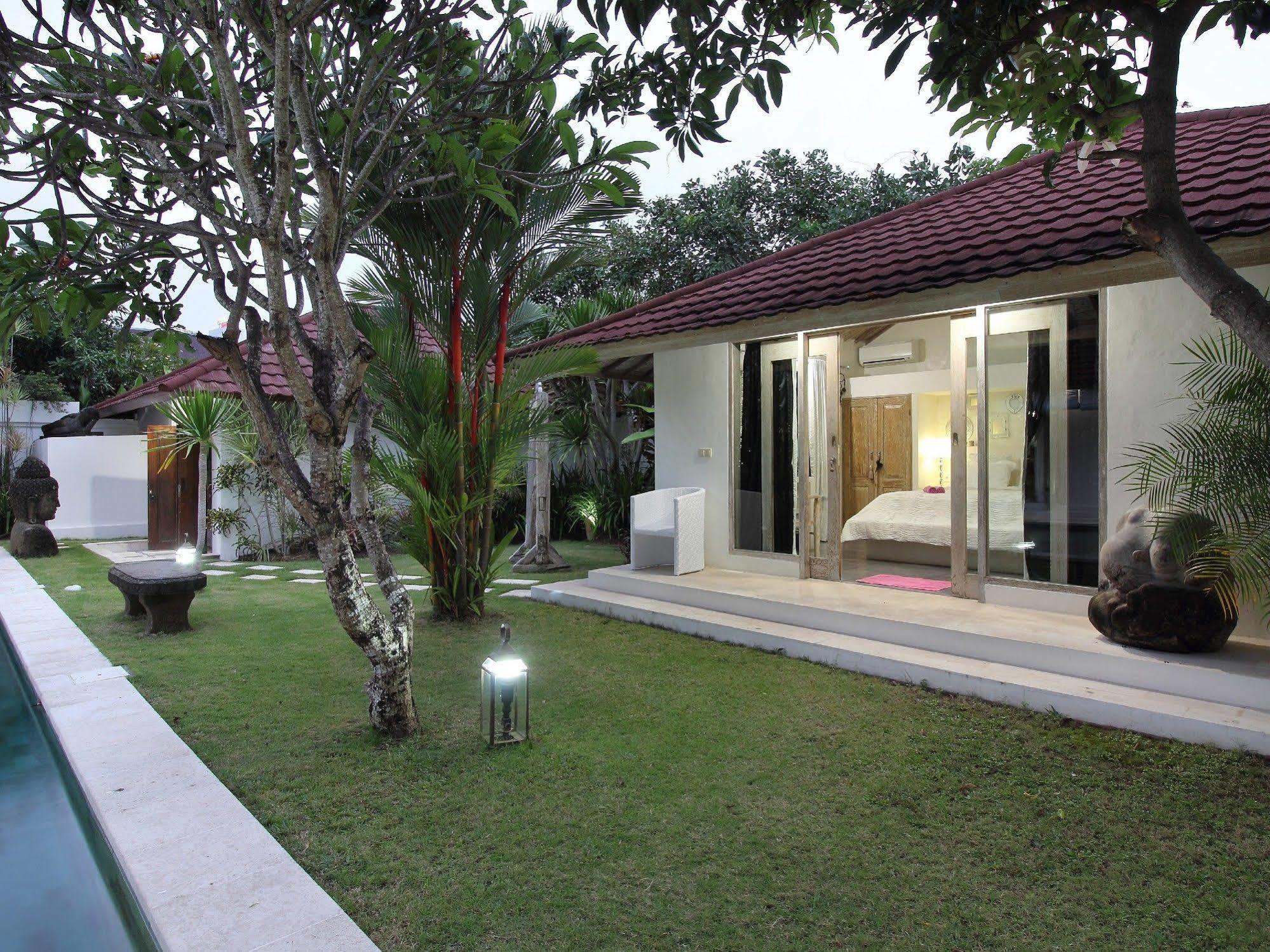 Villa Putih Seminyak Exteriér fotografie